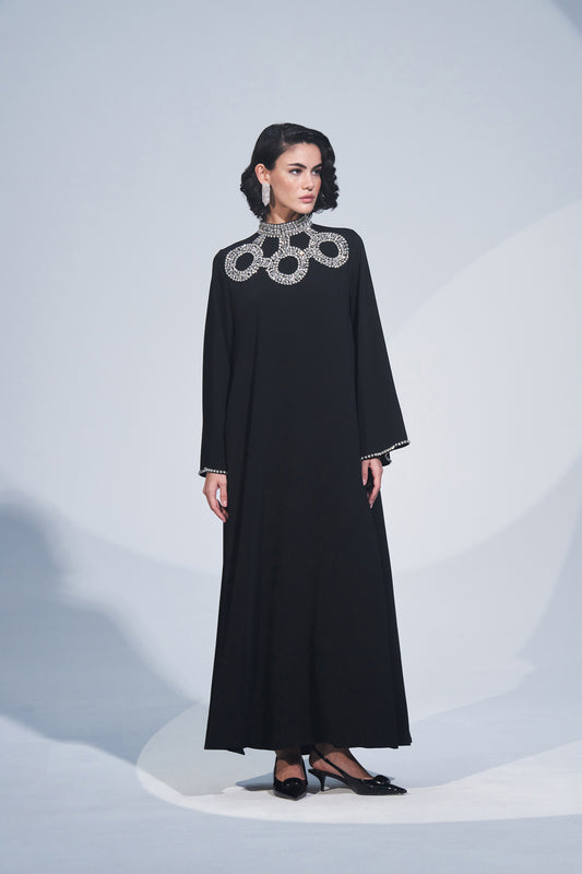 Kol Ucu ve Ön Desen El İşi Taş Detaylı Elbise - siyah