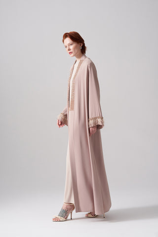 Elişi ve Tüy Detaylı Abaya - bej