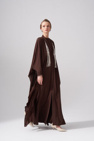 Omuzları Taş İşleme Önü Zincirli Abaya - kahve