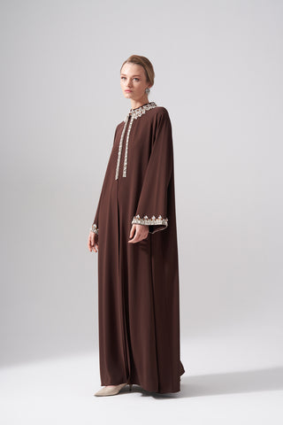 Kolları ve Yakası Elişi Detaylı Reglan Kol Abaya - kahve