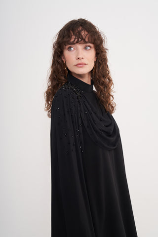 Degaje Dökümlü El İşi Boncuk Detaylı Pelerin Elbise - siyah