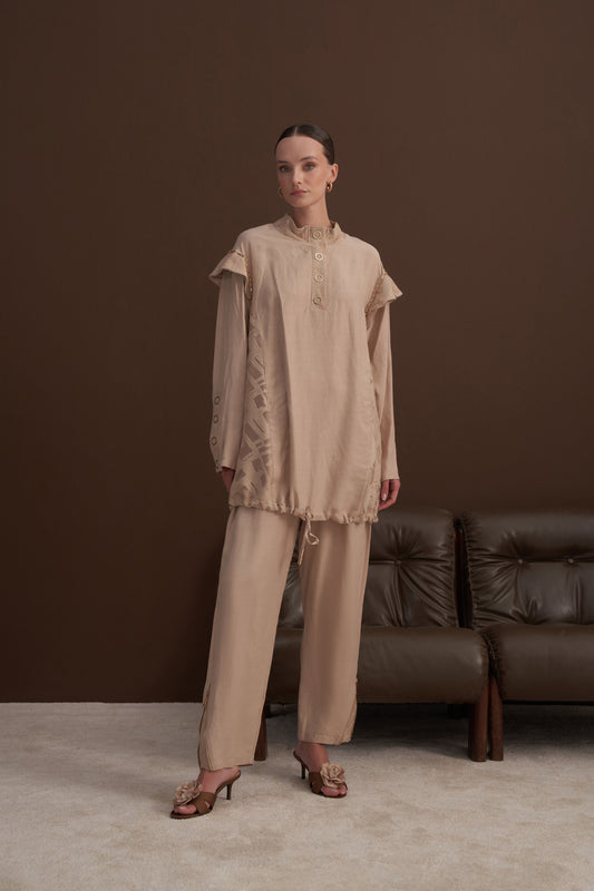 Ön Patlı ve Kollarda Boncuk İşleme Detaylı Takım - bej