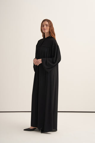 Önü ve Kolları Büzgülü Boncuk İşlemeli Abaya - siyah