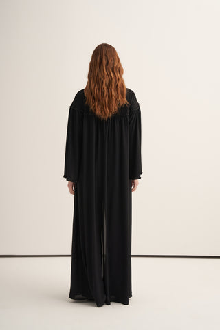 Önü ve Kolları Büzgülü Boncuk İşlemeli Abaya - siyah