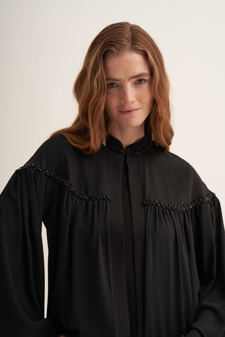 Önü ve Kolları Büzgülü Boncuk İşlemeli Abaya - siyah