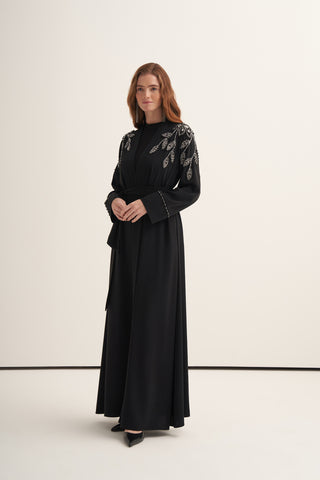 Omuzları ve Kol Uçları Taş ve Boncuk İşlemeli Abaya - siyah