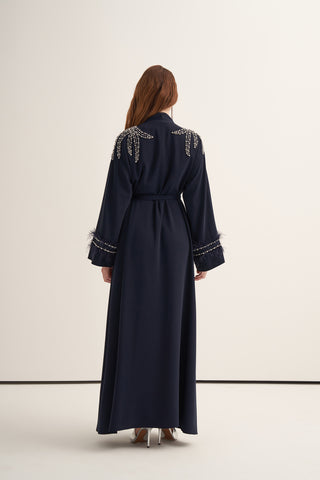 Kol Uçları Tüy Detaylı ve Taş İşlemeli Abaya