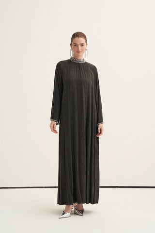 Kolları ve Yakası Elişi Detaylı Zarif Elbise - füme