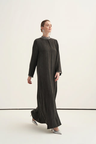 Kolları ve Yakası Elişi Detaylı Zarif Elbise - füme