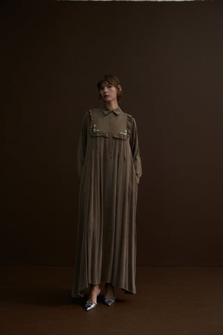 Fırfır Detaylı Taş İşlemeli Elbise - kahve