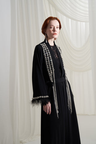 Elişi ve Tüy Detaylı Sallantı Taşlı Abaya - siyah