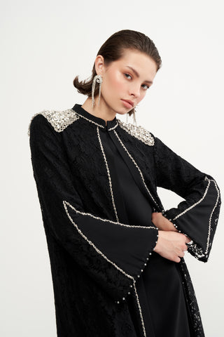 Ön Patı ve Omuzları Boncuk İşlemeli Abaya - siyah