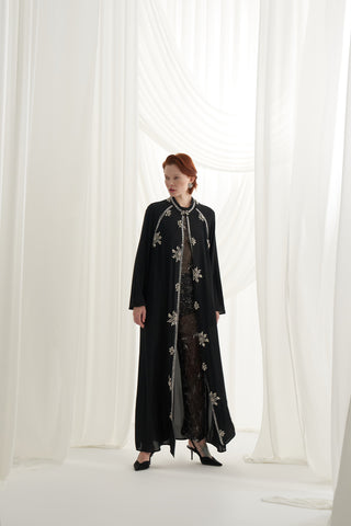 Şerit Taşlı ve Yaprak İşleme Detaylı Abaya - siyah