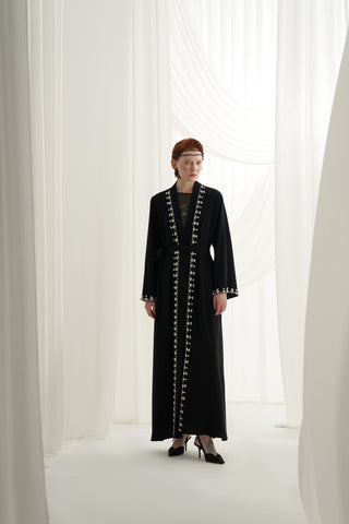 Kolları ve Ön Bant Elişi Detaylı Abaya - siyah