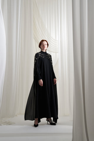 Şifon Pelerin Detaylı Yaprak Elişi Elbise - siyah